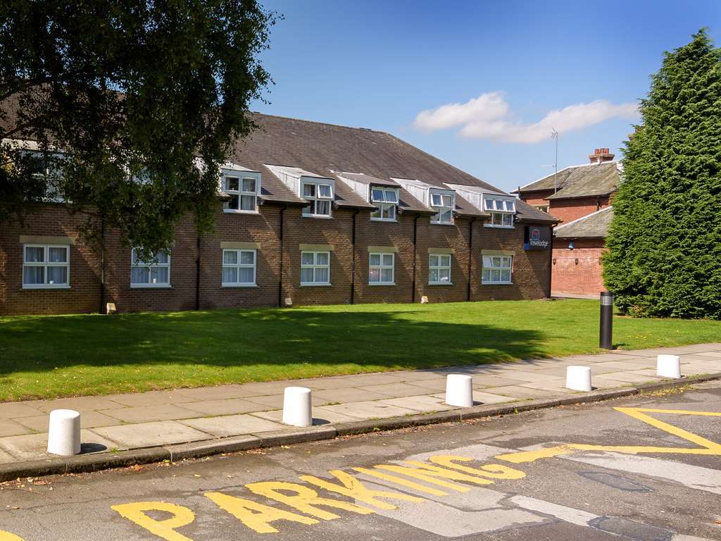 Travelodge York Hull Road Buitenkant foto